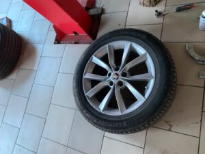 black_service_kr_122924953_187137279546942_1047027372279610880_n