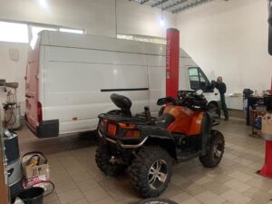 black_service_kr_123144802_2868214626837622_24079956207345595_n