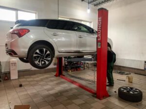 black_service_kr_125099153_1121280114969166_1779289643846162022_n-1