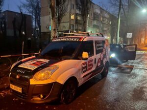 black_service_kr-6011aa8b